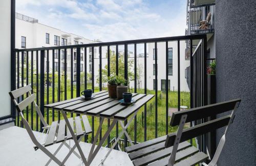 Podgorze Apartment | Kiełkowskiego Modern & Comfy Apartment with Balcony Cracow by Noclegi Renters
