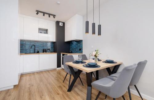Podgorze Apartment | Kiełkowskiego Modern & Comfy Apartment with Balcony Cracow by Noclegi Renters
