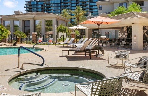Kierland Apartment | Kierland Commons Cozysuites Next to Golf Course!