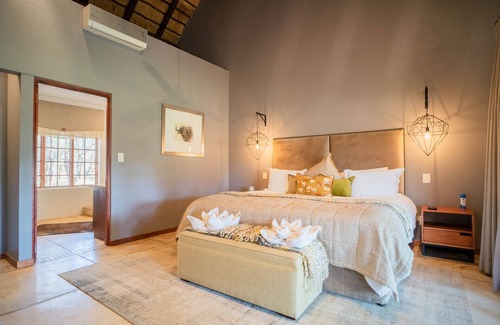 Kareeberg Cabin | Kilima Private Game Reserve and Spa