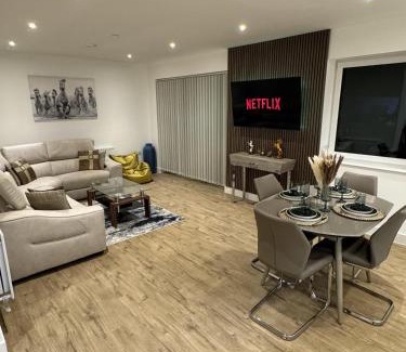 Luton Apartment | Kimpton Rooms Luxury Apartment By Luton Airport