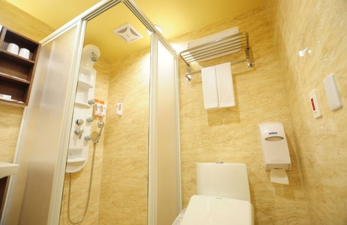 Tainan City Centre Hotel | Kindness Hotel - Tainan Chihkan Tower