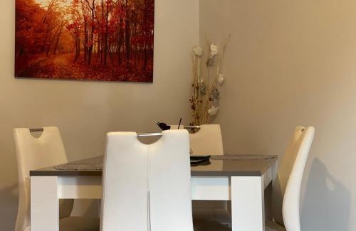 Motherwell Apartment | King Court Apartment