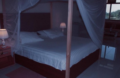 Kibuye House | King room with nice lake view - 2 people