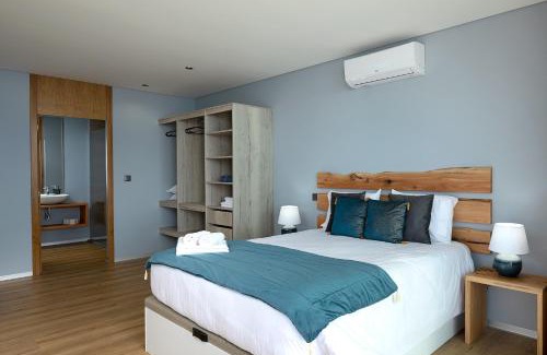 Estreito da Calheta Villa | King´s View (Heated Pool and Sea View)