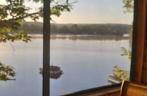 Winnisquam Apartment | King Studio on Lake 28A