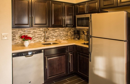 Schererville Condo | King Suite. Free Breakfast. Indoor Pool. Gym & Business Center.