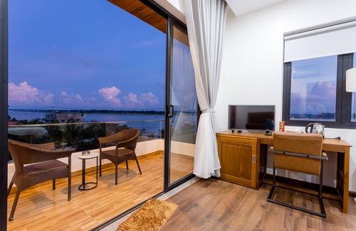 Thanh Ha Villa | King Suite River View - PURE INDULGENCE