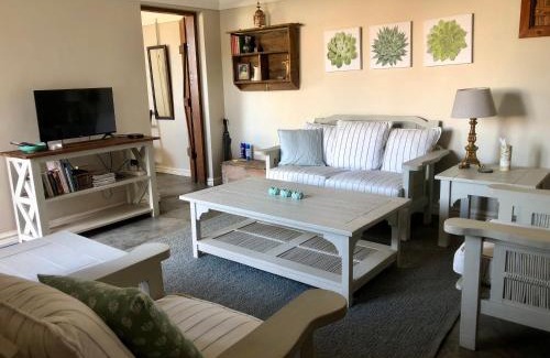 Umkomaas Apartment | Kingfisher Cottage