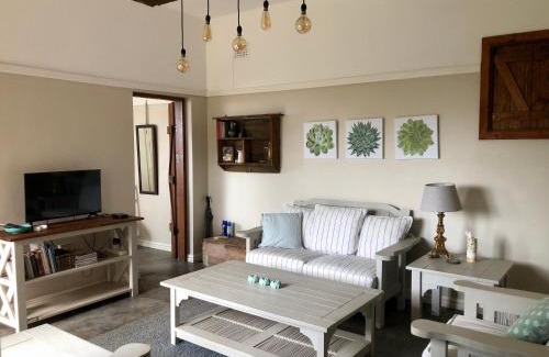Umkomaas Apartment | Kingfisher Cottage
