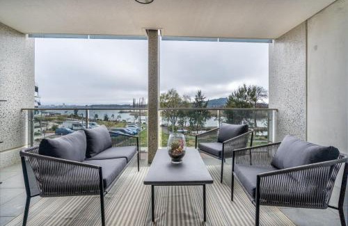 Kingston Apartment | Kingston Foreshore Apt with Water Views - Hosted by Canstay