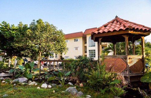 Saint Andrew Apartment | Kingston Guest Apt at Plantation Springs