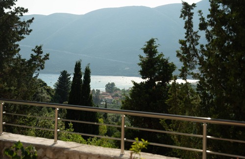 Evgiros Villa | Kipseli Villa, Overlooking Vassiliki bay