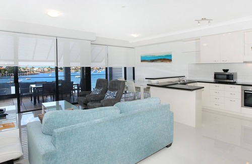Mooloolaba Apartment | Kirribilli 13 - Two Bedroom Apartment with River View!