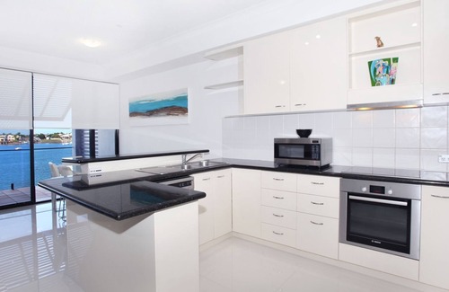 Mooloolaba Apartment | Kirribilli 13 - Two Bedroom Apartment with River View!