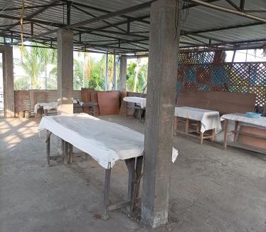 Sualkuchi House | kirtti inn AC double