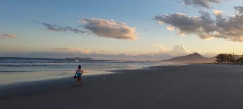 Ilha Comprida House | Kitnet à 200m da praia Ilha Comprida Boqueirão Sul