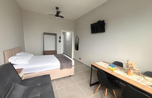 Embare Apartment | Kitnet com VISTA MAR em Santos