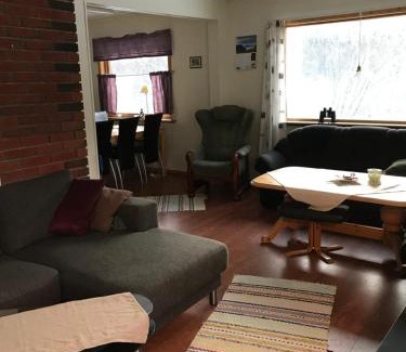 Lyngen House | Kjelkebakken Gard