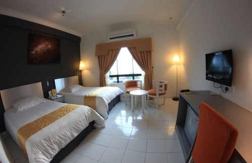 Tanjung Tanah Merah Hotel | Klana Beach Resort Port Dickson