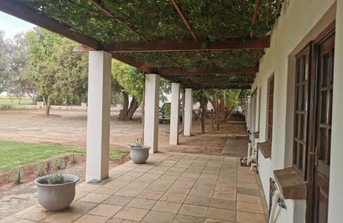 Renosterberg Apartment | Kleine Kaap - Selfsorg