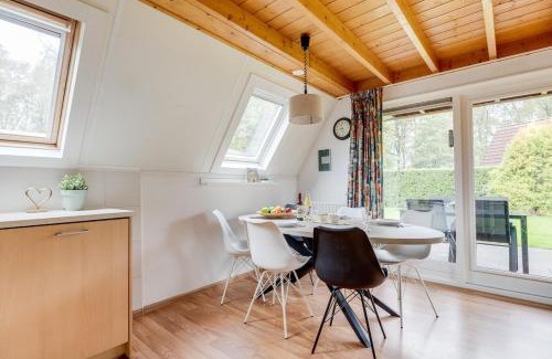 Zwiggelte House | Kleine Zanglijster I Prachtig Huisje nabij Bosrand