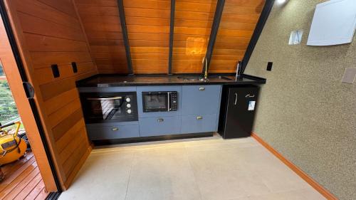 Blumenau Cabin | Kleines Paradies Chalés