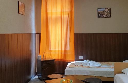 Sofia City Center House | KM!Sofia - Стаи за гости