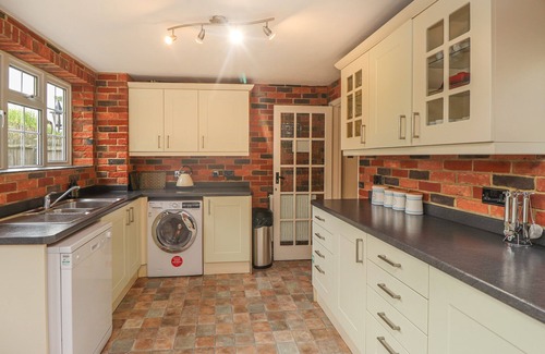 Maidstone Cottage | Knights Cottage