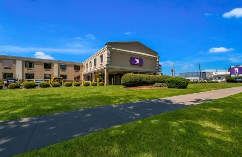 Ogontz Campus Hotel | Knights Inn Phildelphia