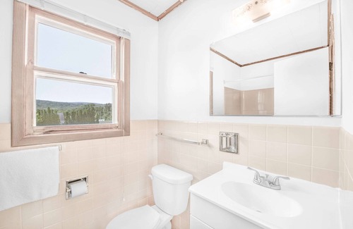 Pine Grove Hotel | Knights Inn Pine Grove