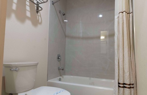 Hopelawn Hotel | Knights Inn South Amboy