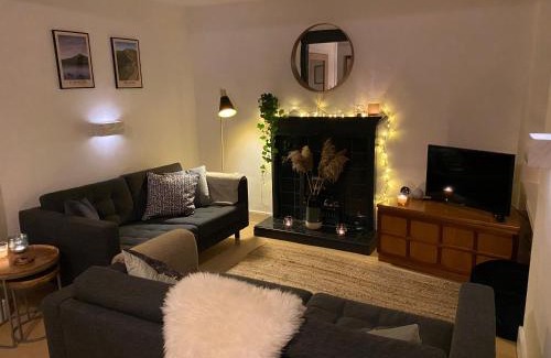 Pitlochry Apartment | Knockfarrie Cottage