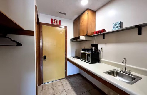 Coinjock Apartment | Knot Four- Balcony View of ICW- Dog Friendly!