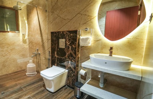 Kochi Resort | Kochi Backwater Resort