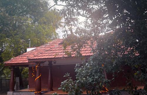 Kakkanad House | Kochuthottathil Heritage