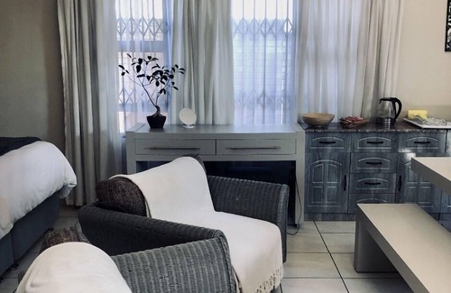 Bedfordview House | Koi Liv-Inn
