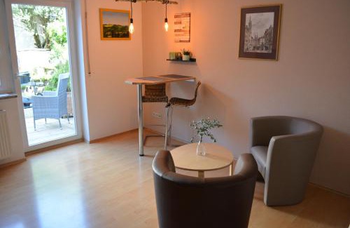 Estenfeld Apartment | Komfort-Apartment Mit Terrasse
