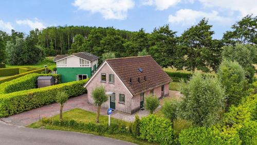 Tzummarum House | Komfortables Ferienhaus mit Garten, Weitblick und Whirlpool