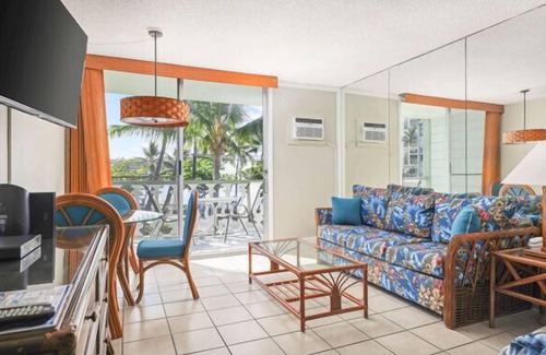 Historic Kailua Village Hotel | Kona Islander Vacation Club