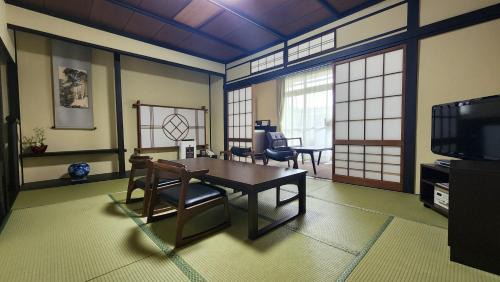 Izu Nagaoka Onsen Hotel | KOUBOUNOYU HONTEN