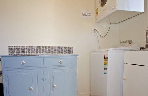 Turangi Cottage | Koura Lodge - Turangi Holiday Home