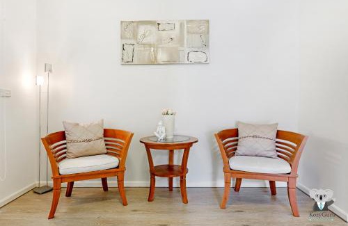 Westleigh House | KOZYGURU Westleigh Spacious Home with 4 Beds NWE039
