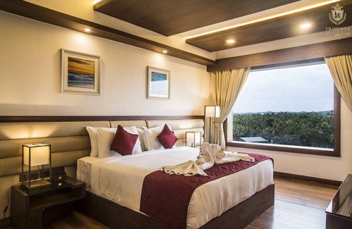 Kozhikode Hotel | Kpm Tripenta Hotel