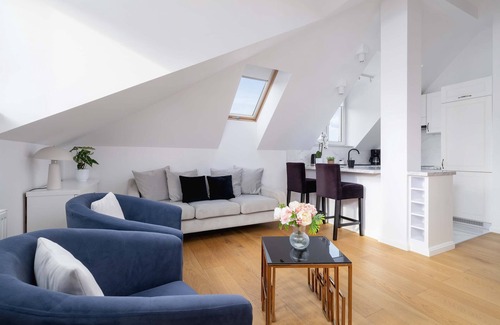 Krakow Apartment | Królowej Jadwigi 94 | Bright Apartment | Parking