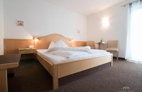 Berg/Monte Bed & Breakfast | Kreuzstein Bed&Breakfast