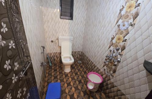 Radhanagari Hotel | Kshetij Homestay 200 Mtr From Rautwadi Waterfall