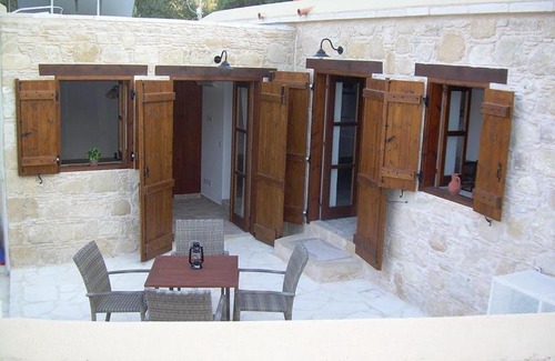 Kato Akourdalia House | Ktima Charitini 2