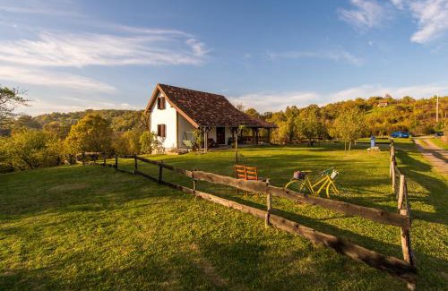 Sibinj House | Kuća za odmor Atar