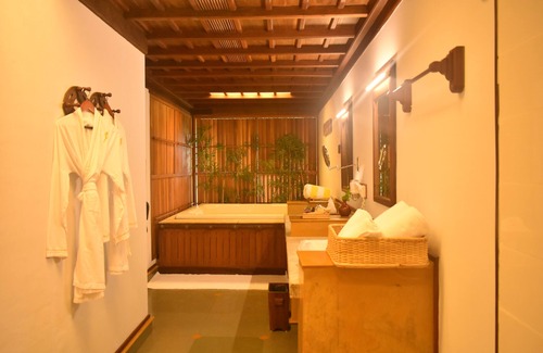 Kumarakom Resort | Kumarakom Lake Resort